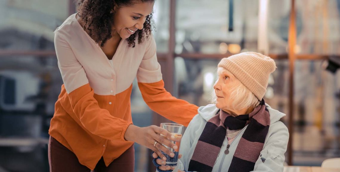 mujer anciana